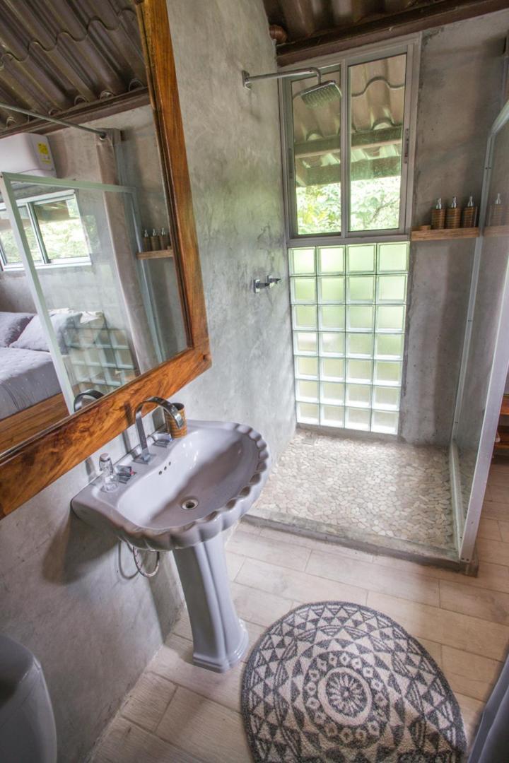 Breathe Healing & Wellness Hotell Cambutal Exteriör bild